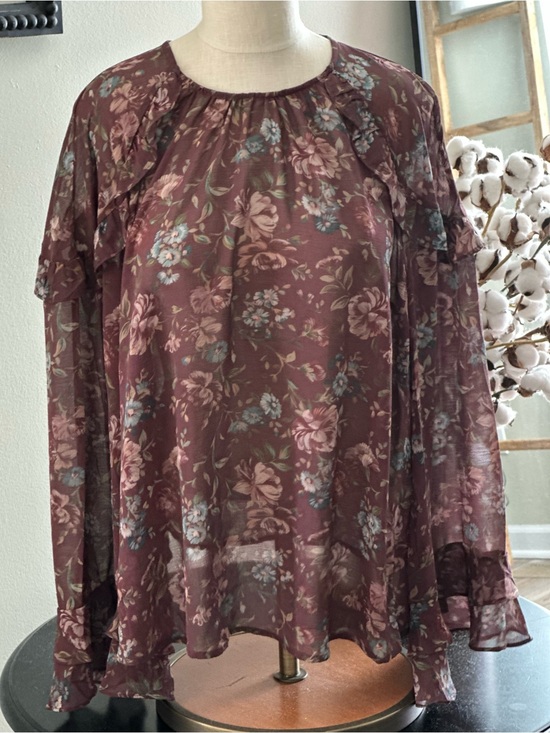 torrid Tops - (NWT) TORRID Burgundy Floral Bell Sleeve Blouse with Flutter Detail -OX